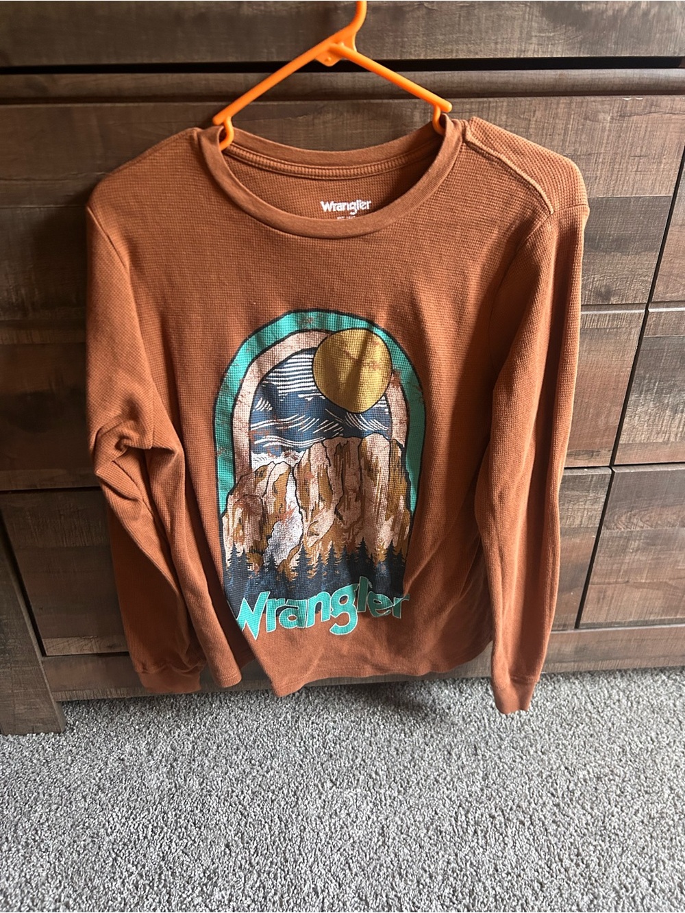 Wrangler Rust Long-Sleeve Thermal Graphic Tee